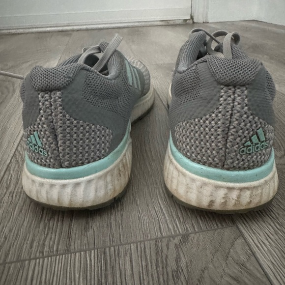 Adidas shoes - Picture 6 of 6